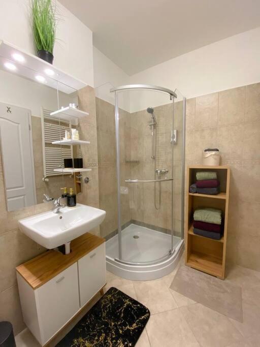 H & A Gozsdu - The 1001 Nights Appartement Boedapest